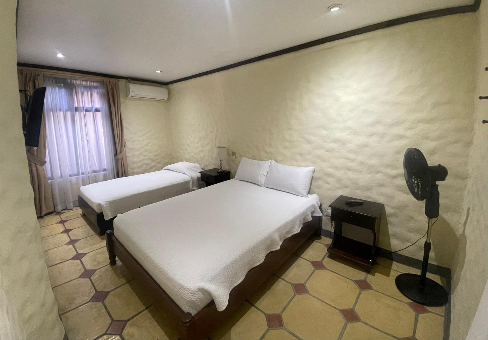 Hotel 1915 Inn & Suites Alajuela Bagian luar foto
